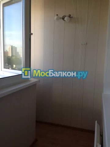 Отделка балкона и лоджии пластиковыми ПВХ панелями в Малаховке от компании МосБалкон