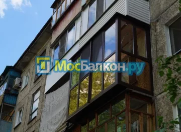 Отделка балкона и лоджии пластиковыми ПВХ панелями в Малаховке от компании МосБалкон