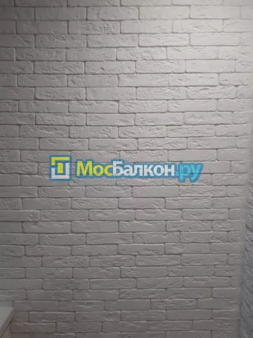 Цена на отделку лоджии декоративным камнем в Москве