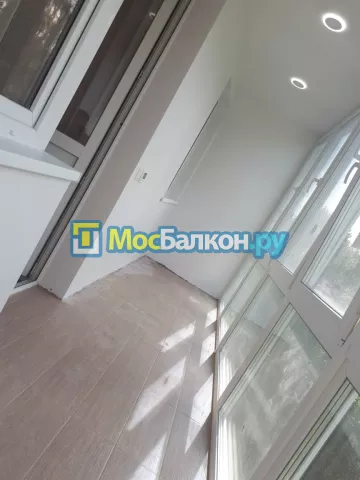 Панорамное остекление заказать под ключ по выгодной цене в Малаховке от компании МосБалкон