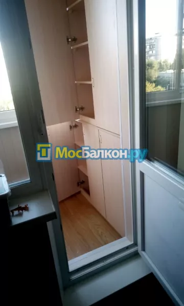 Шкаф на балкон купить в Малаховке на заказ недорого от МосБалкон