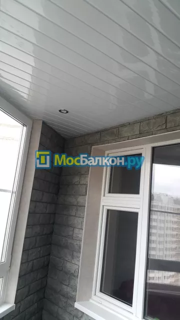 Цена на отделку лоджии декоративным камнем в Москве