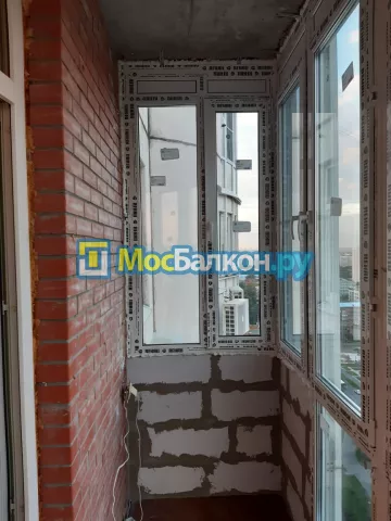 Панорамное остекление заказать под ключ по выгодной цене в Малаховке от компании МосБалкон