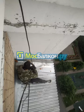 Крыша на балконе в Малаховке монтаж и ремонт по выгодной цене от МосБалкон