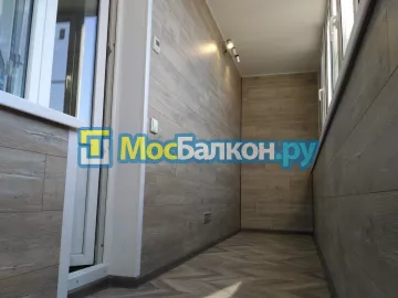 Отделка балкона и лоджии пластиковыми ПВХ панелями в Малаховке от компании МосБалкон