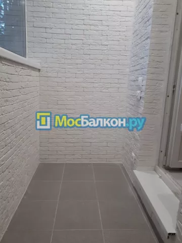 Цена на отделку лоджии декоративным камнем в Москве