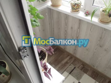 Отделка балкона и лоджии пластиковыми ПВХ панелями в Малаховке от компании МосБалкон