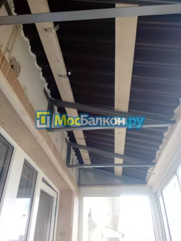 Крыша на балконе в Малаховке монтаж и ремонт по выгодной цене от МосБалкон