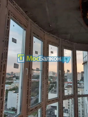 Панорамное остекление заказать под ключ по выгодной цене в Малаховке от компании МосБалкон