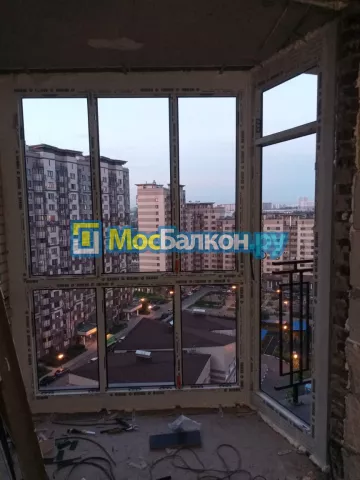 Панорамное остекление заказать под ключ по выгодной цене в Малаховке от компании МосБалкон
