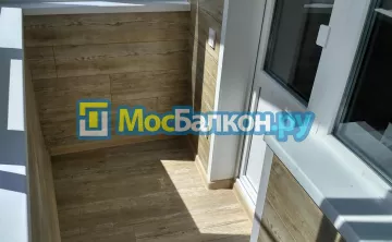 Отделка балкона и лоджии пластиковыми ПВХ панелями в Малаховке от компании МосБалкон