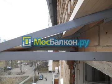 Крыша на балконе в Малаховке монтаж и ремонт по выгодной цене от МосБалкон