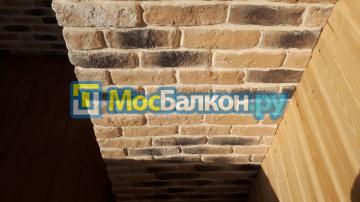 Ремонт лоджии с комбинированной отделкой камнем